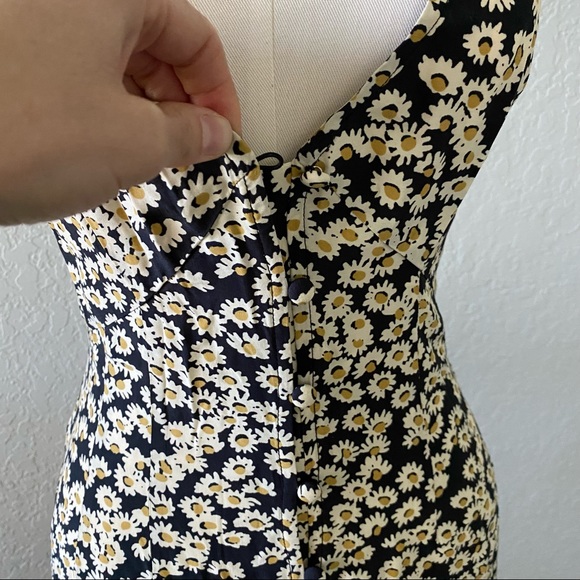 [NWT PRIVACY PLEASE] FLORAL ROMPER - Picture 5 of 10